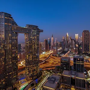 https://first-class-3br-with-full-dubai-skyline-sea-view.sharjah-hotels.com