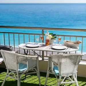 https://breathtaking-sea-view-2-terraces-and-a-c.fr-provencehotel.com